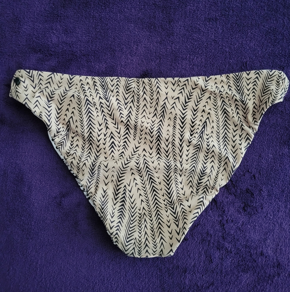 Black And Tan Patterned Bikini Set - image 4